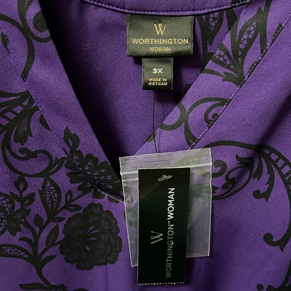 Purple and black top - Picture 2 of 3